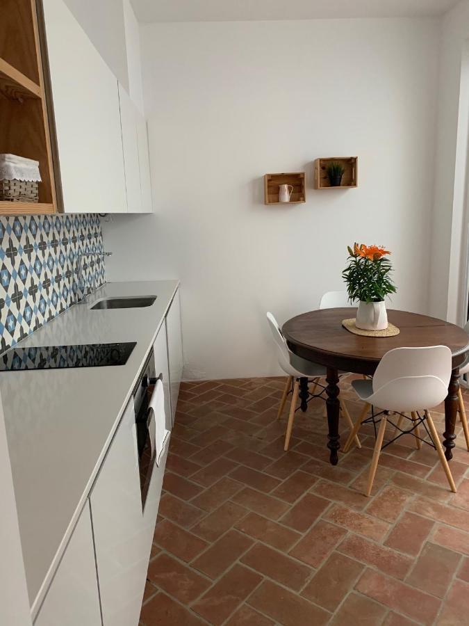 Stylish Townhouse With Gallery In The Heart Of Tavira For Two تافيرا المظهر الخارجي الصورة