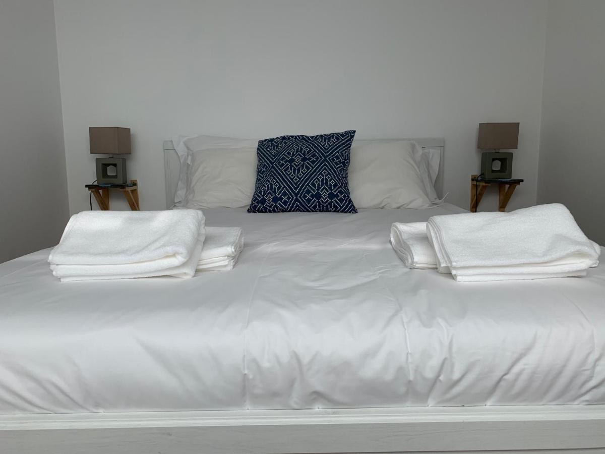 Stylish Townhouse With Gallery In The Heart Of Tavira For Two تافيرا المظهر الخارجي الصورة